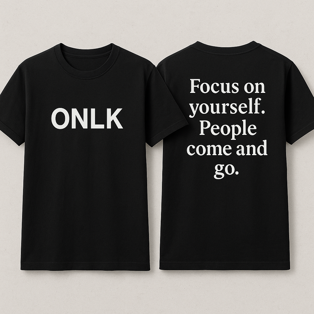 Custom short-sleeve T-shirt 2